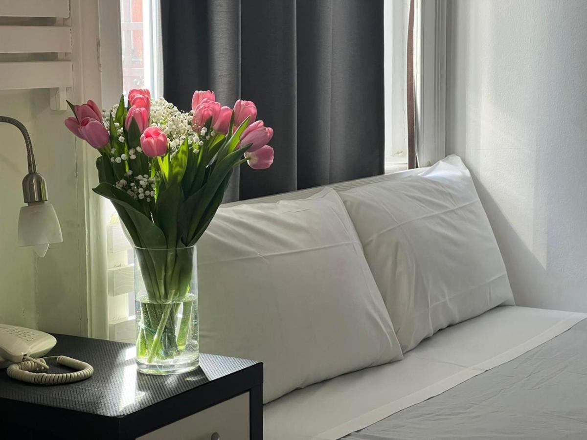 Hotel Rossovino Milano Luaran gambar
