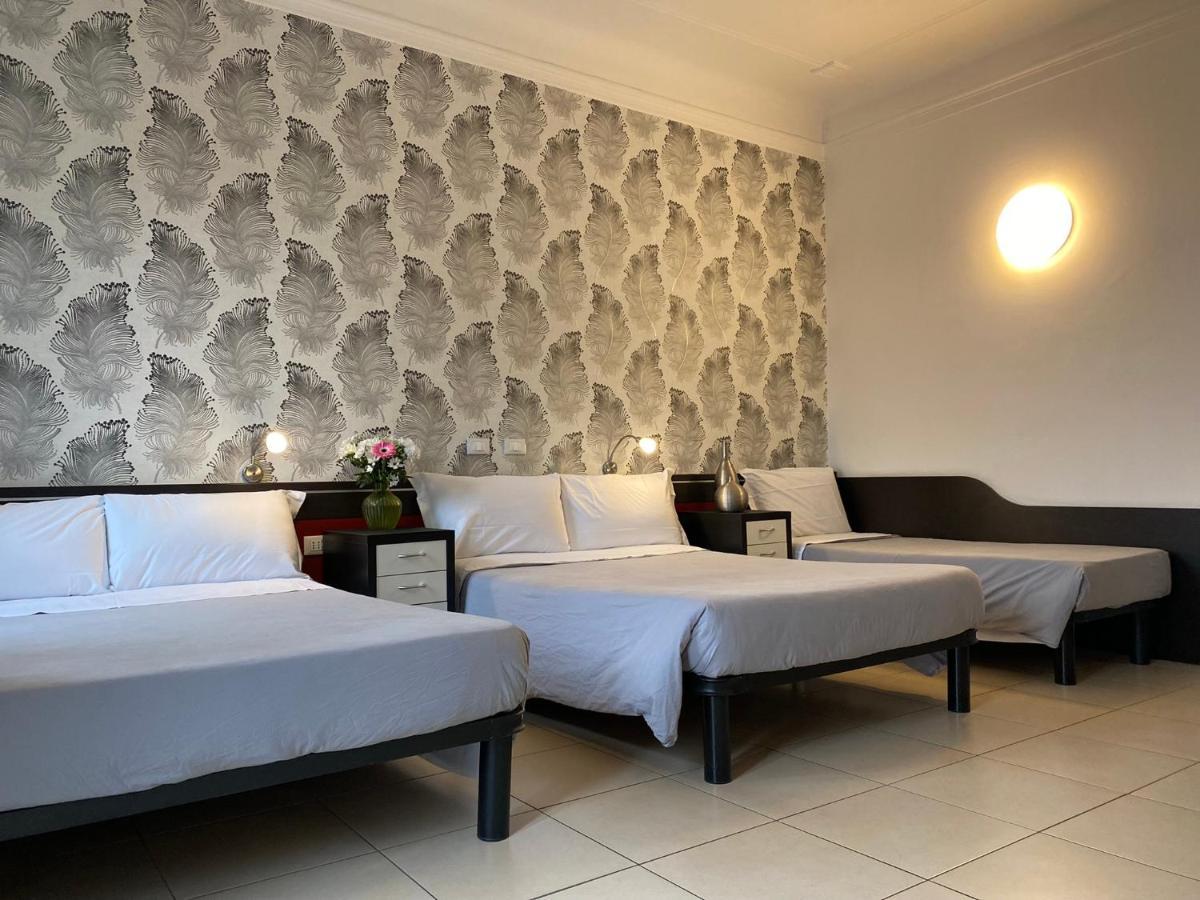 Hotel Rossovino Milano Luaran gambar