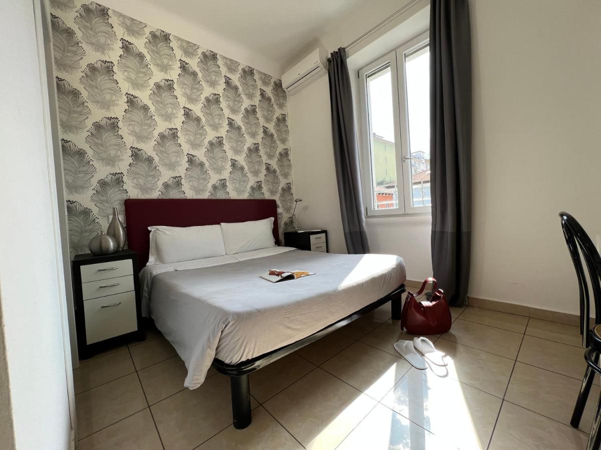 Hotel Rossovino Milano Luaran gambar