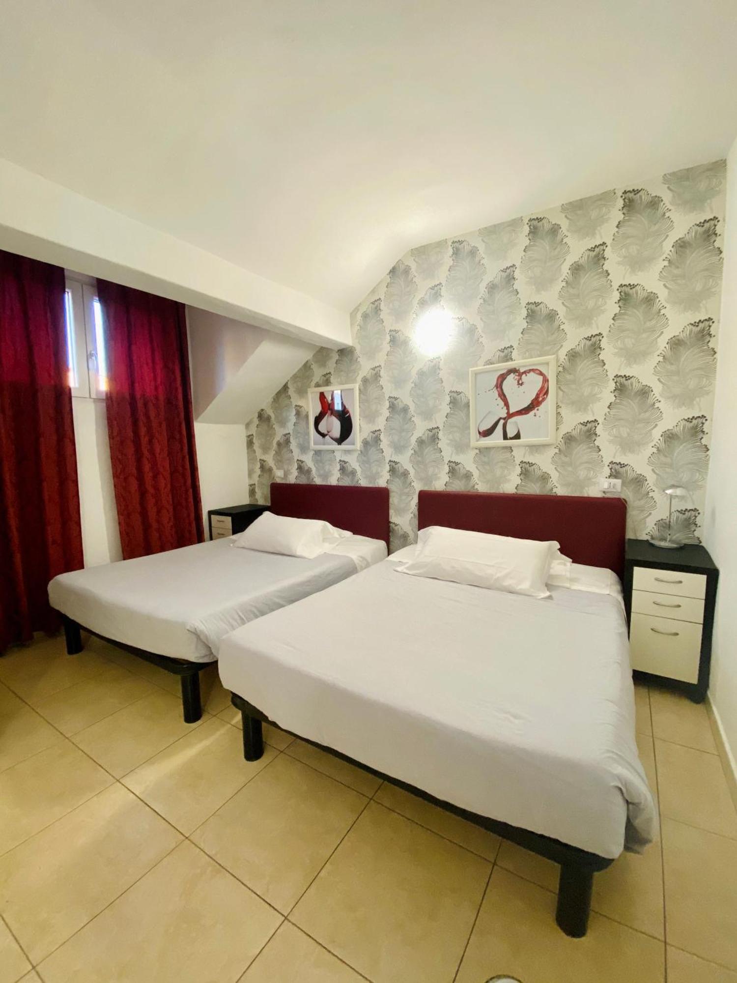 Hotel Rossovino Milano Luaran gambar
