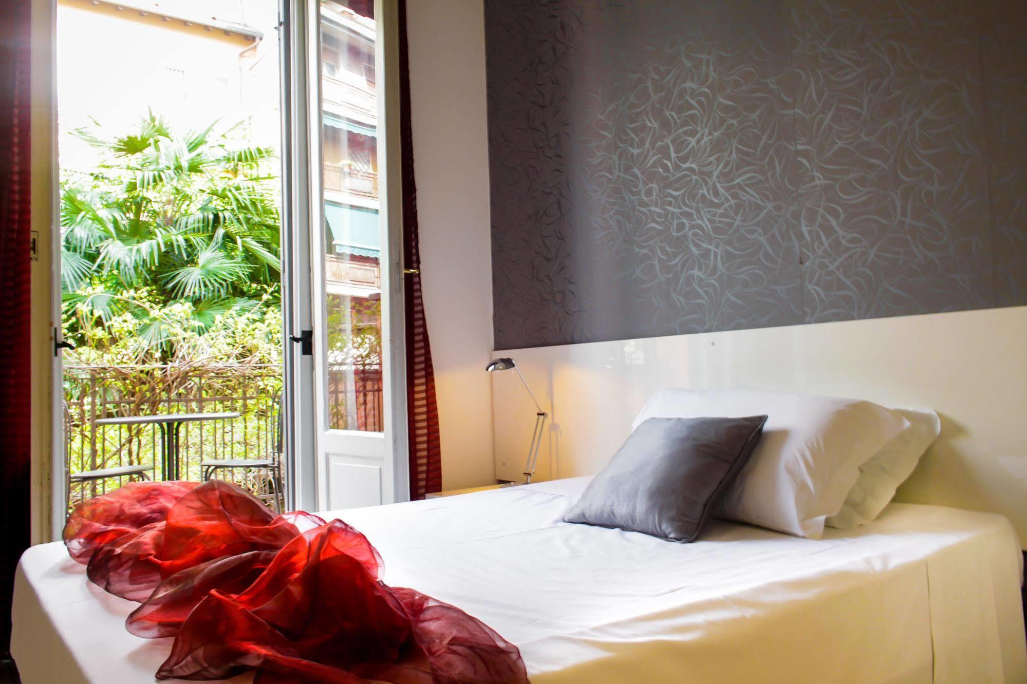Hotel Rossovino Milano Luaran gambar
